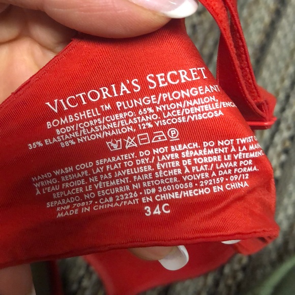 Sexy red and black/silver lace edging bombshell - Picture 4 of 4